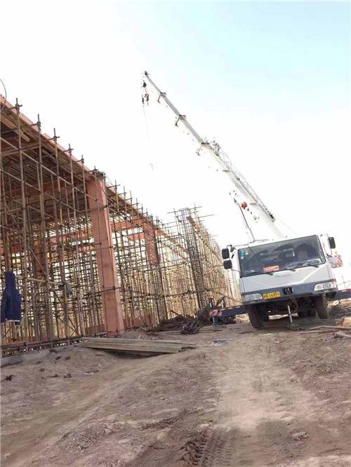 漳浦县25 吨、50 吨吊车怎么选？多大重量 / 半径适合对应车型？