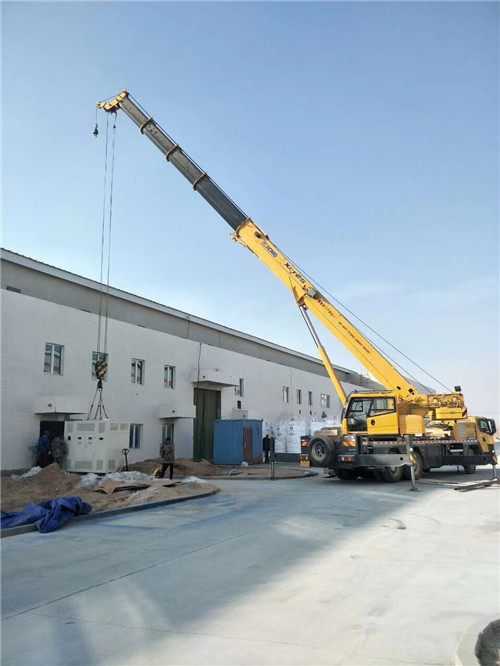 漳浦县“超载就喊停”—— 吊车的 “重量保镖” 技术