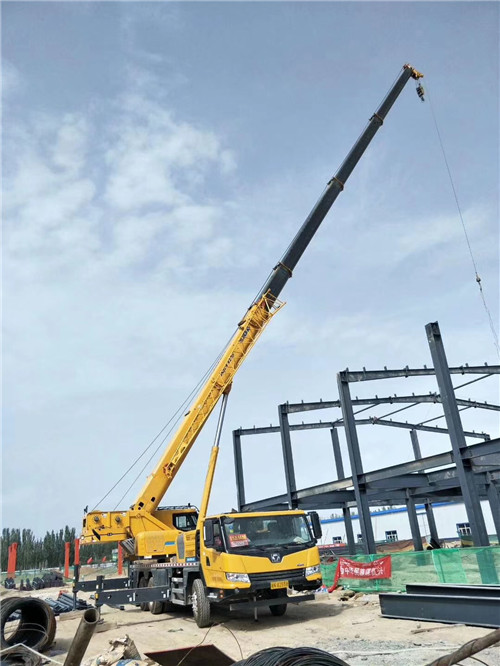 漳浦县超高层建筑钢结构吊装案例